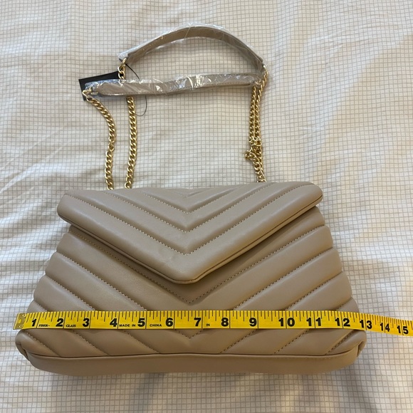 Classy nude vegan leather soft quilted purse - Picture 7 of 10